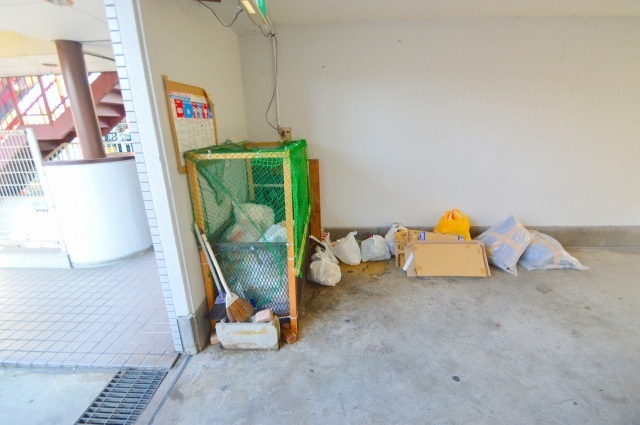 コンビニ　セブンイレブン矢野東2丁目店（コンビニ）まで296m