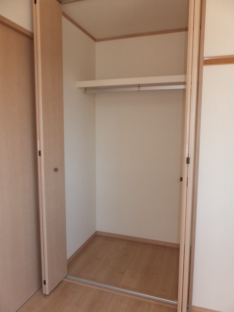 収納　洋室　クロゼット