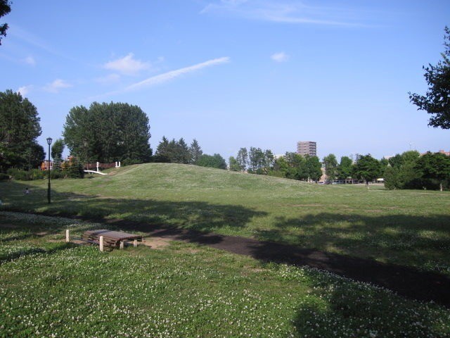 【ラビリンス壱番館の公園】