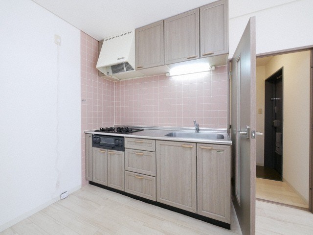 キッチン　人気の独立システムキッチンタイプです！