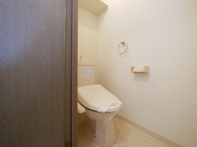 トイレ　ウォシュレット設置済みです！