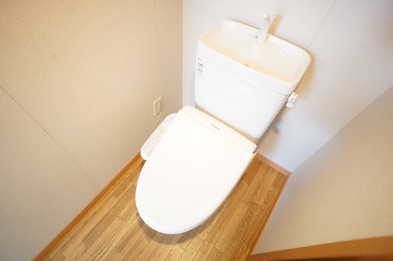 トイレ　シャワー付きトイレ