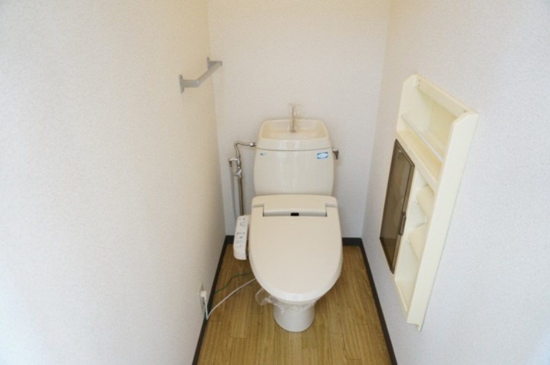 トイレ　図面と現状に相違がある場合には現状を優先