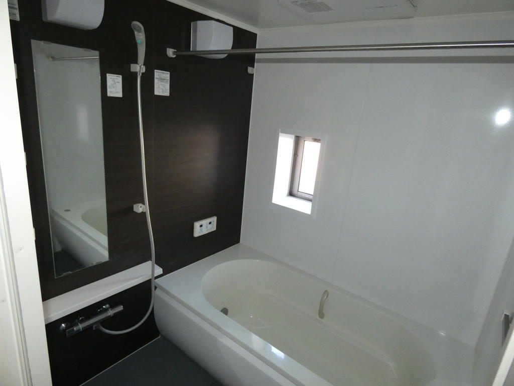 バス・シャワールーム　追焚・浴室乾燥機付バス