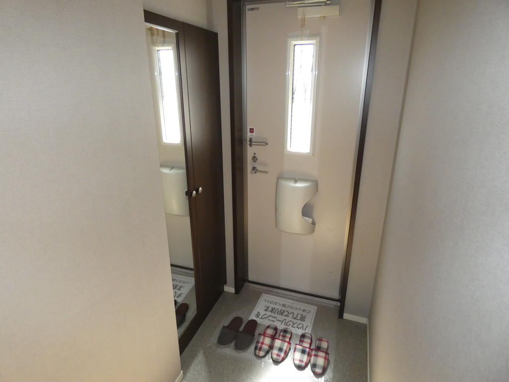 玄関　玄関内部