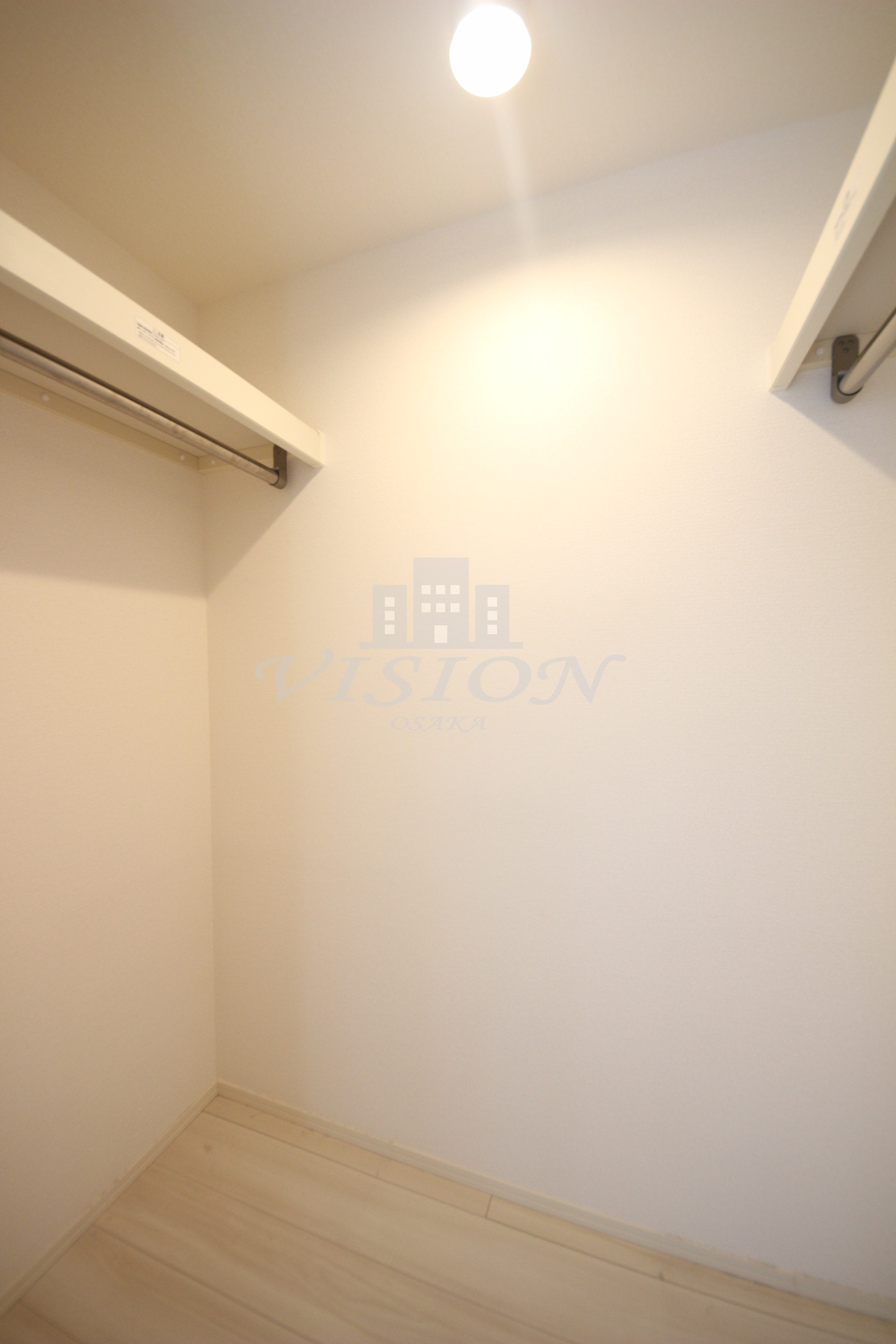 収納　室内写真は別タイプのものです