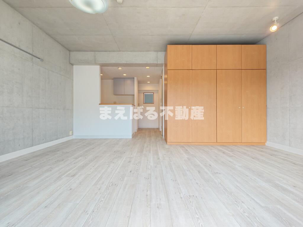 パストラーレ周船寺の居間写真