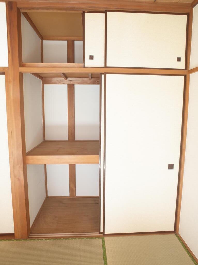 収納　和室6帖の大容量の収納♪天袋もついています