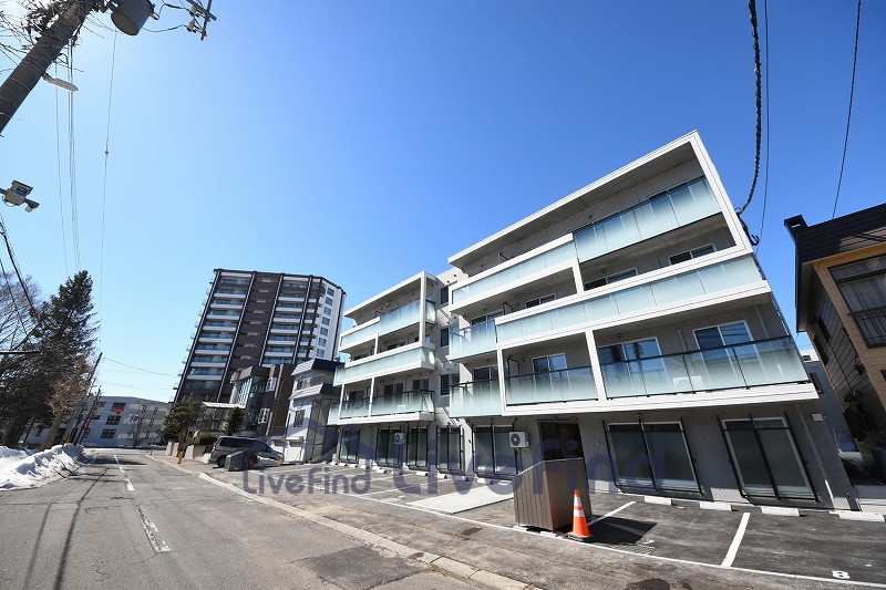 札幌市厚別区厚別南のマンションの建物外観