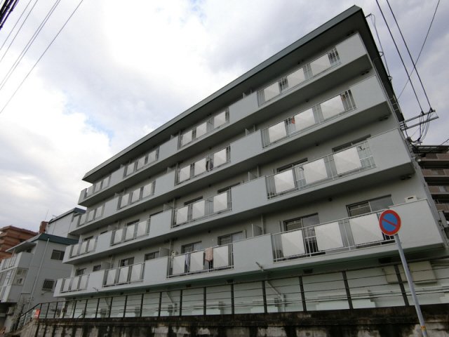 神戸市須磨区友が丘のマンションの建物外観