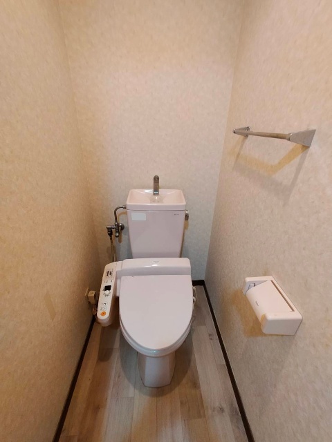 【ＥＳＰＥＣＩＡＬＬＹＭＡＮＳＩＯＮ－Ｍのトイレ】
