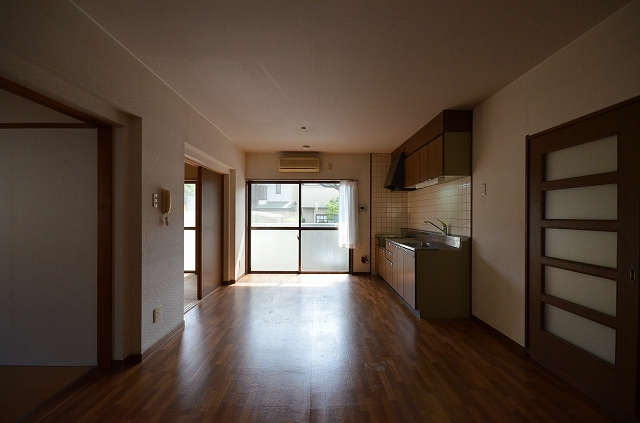 居室・リビング　別号室の写真