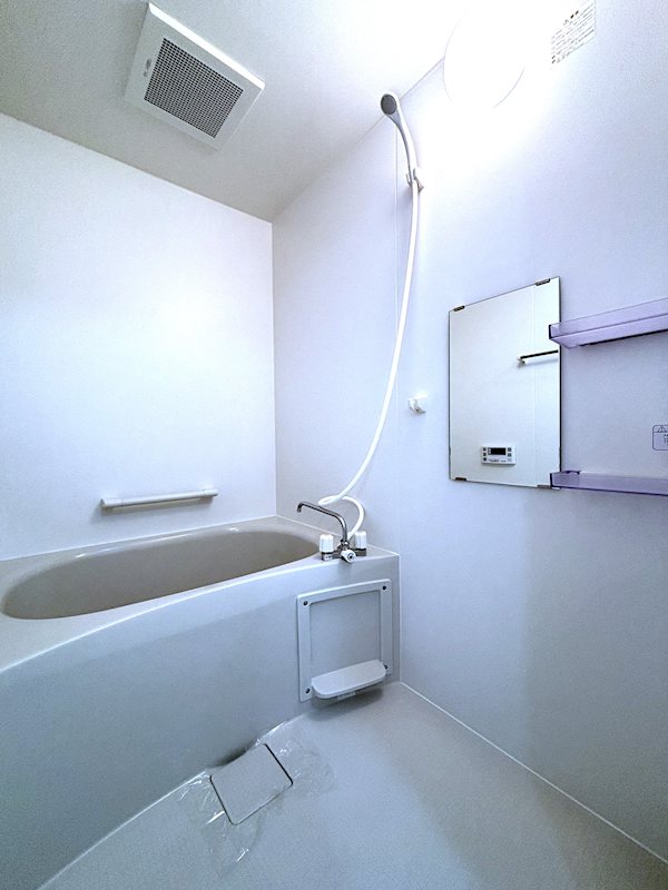 バス・シャワールーム　24時間換気システムを採用した清潔な浴室