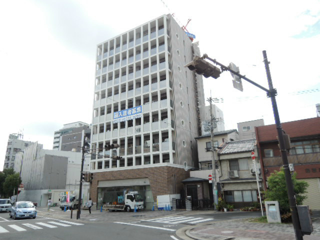 大阪市中央区玉造のマンションの建物外観