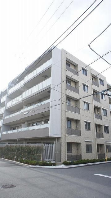 横須賀市根岸町のマンションの建物外観