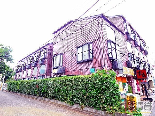 【小平市小川町のアパートの建物外観】