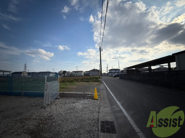 【多賀城市新田新築アパートの駐車場】