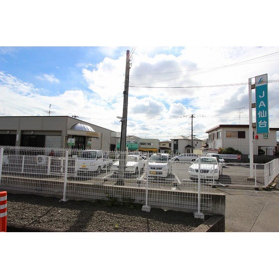 コンビニ　ローソン仙台山の寺一丁目店（コンビニ）まで819m