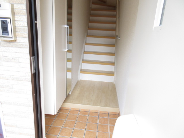 玄関　大きなシューズボックス