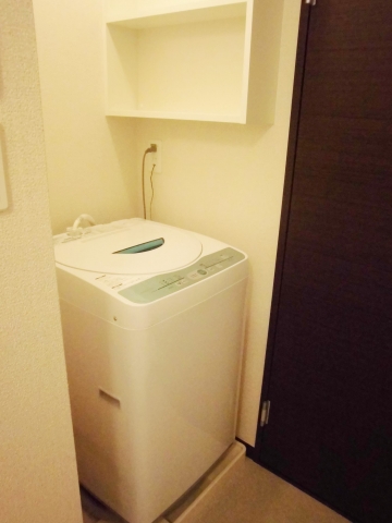 洗面設備　全自動洗濯機