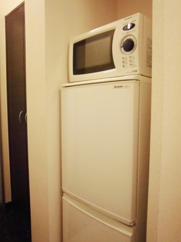 玄関　電子レンジ＆冷蔵庫