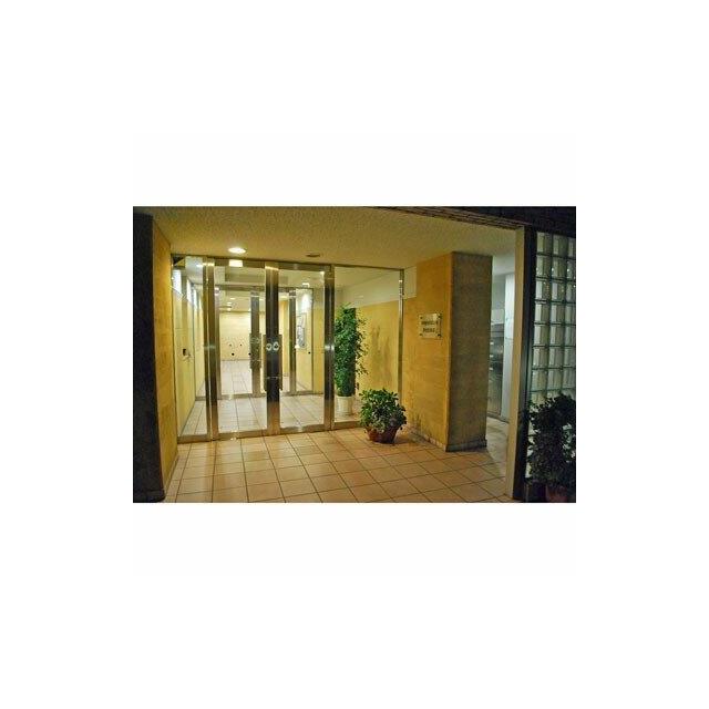 【N-flats町田のエントランス】