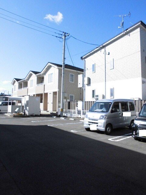 【ファイン・ローゼＢの駐車場】