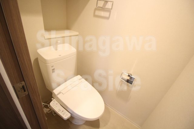 トイレ　ウォシュレット付き