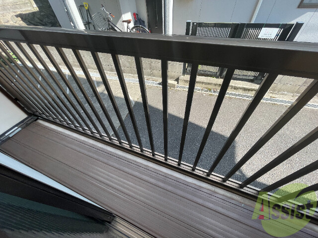 バルコニー　バルコニーは幅があり、広い印象を受けました。