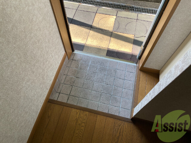 玄関　玄関の様子です。明るい印象ですね。気分もあがりそう。