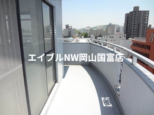バルコニー　バルコニー
