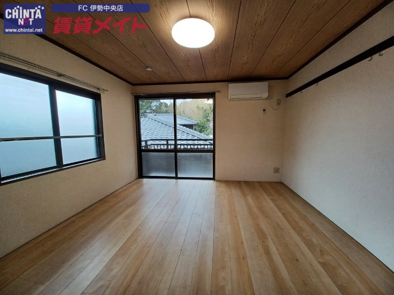 居室・リビング　別部屋同タイプ