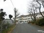 中学校　香月中学校（中学校）まで880m