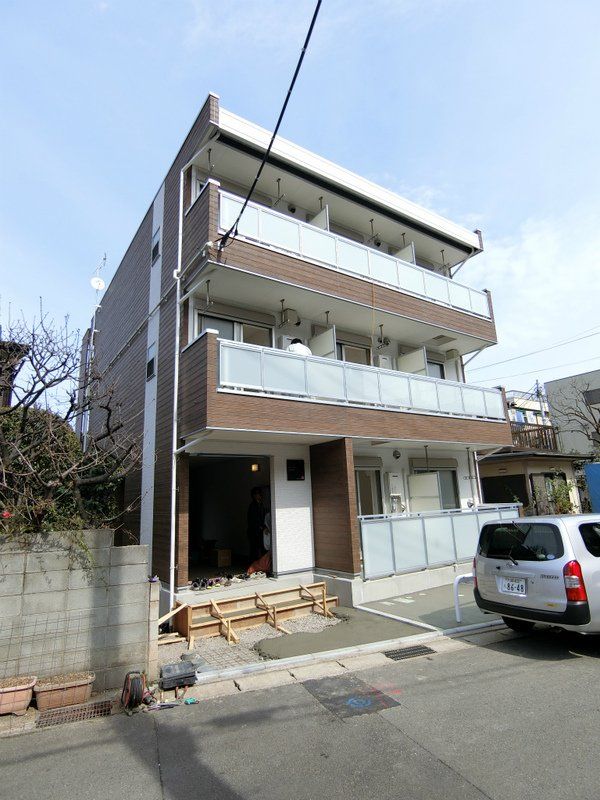 神奈川県川崎市高津区久地１（アパート）の賃貸物件の外観