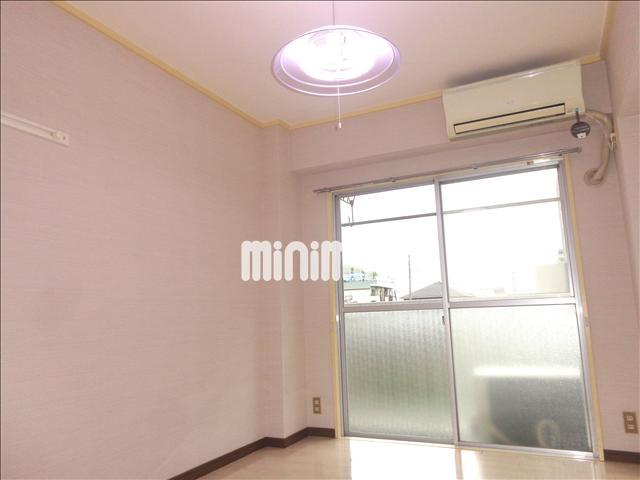 居室・リビング　居室