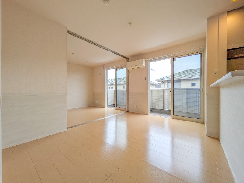 居室・リビング　図面と現状に相違がある場合には現状を優先