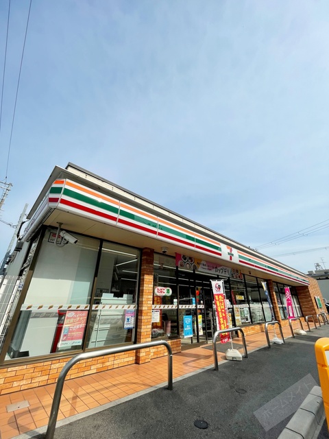 コンビニ　ファミリーマート京屋三国ヶ丘駅（コンビニ）まで263m