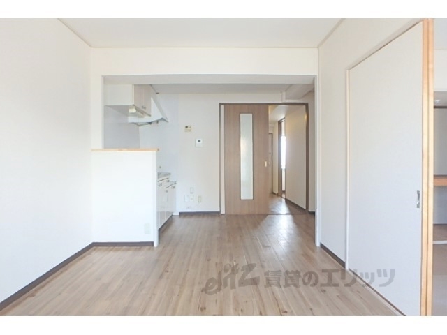 居室・リビング　リビング