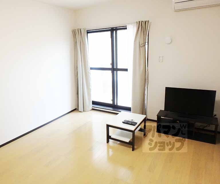 居室・リビング　明るいです！