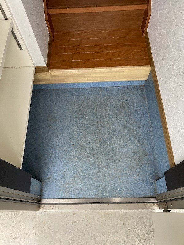 玄関　別部屋参照