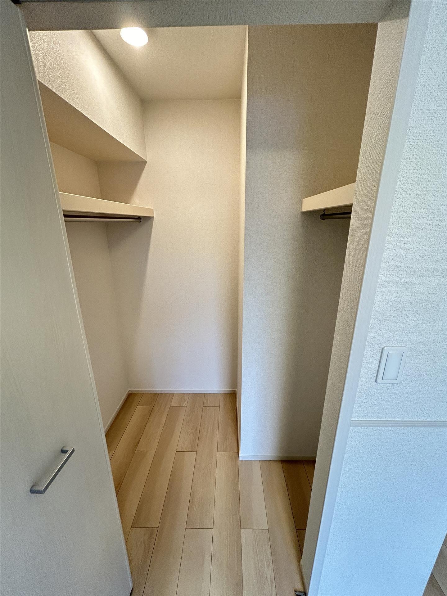 収納　ウォークインクローゼット