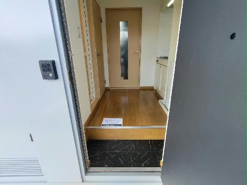 玄関　設備・仕様は号室により異なる為、現況を優先致します。