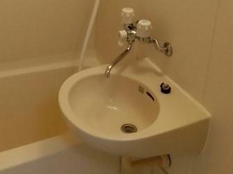 洗面設備　設備・仕様は号室により異なる為、現況を優先致します。
