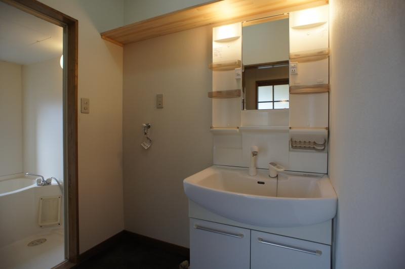 洗面設備　室内洗濯機置場