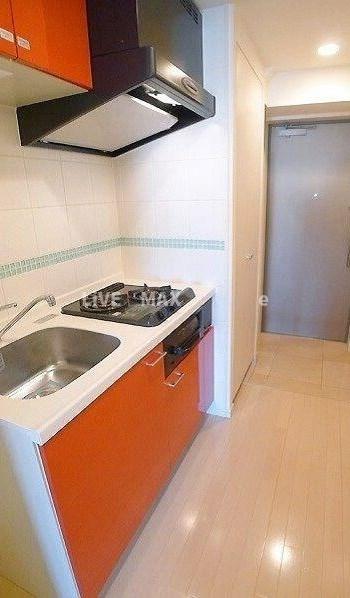 玄関　弊社は全物件が仲介手数料半月分でご紹介可能です。