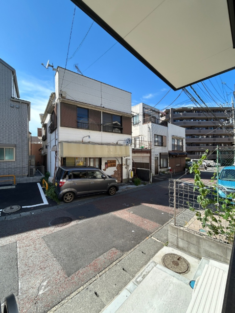 バルコニー　掲載写真は反転タイプ