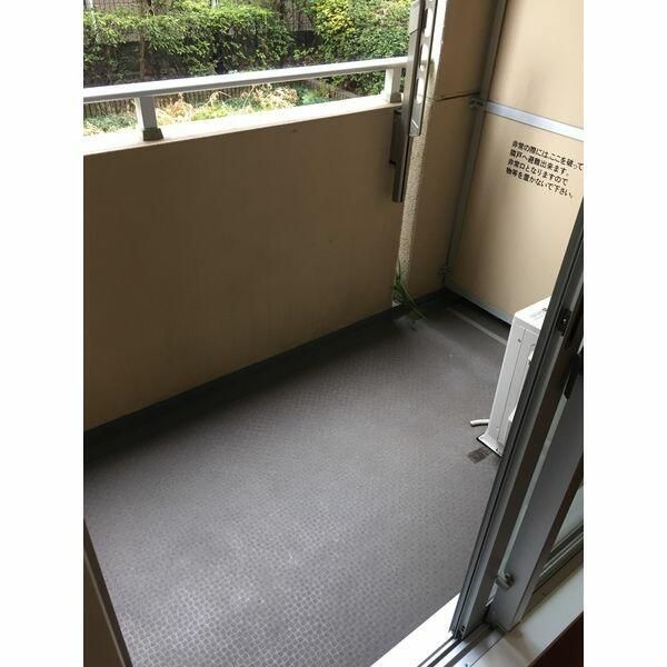 バルコニー　※別部屋の参考写真です。