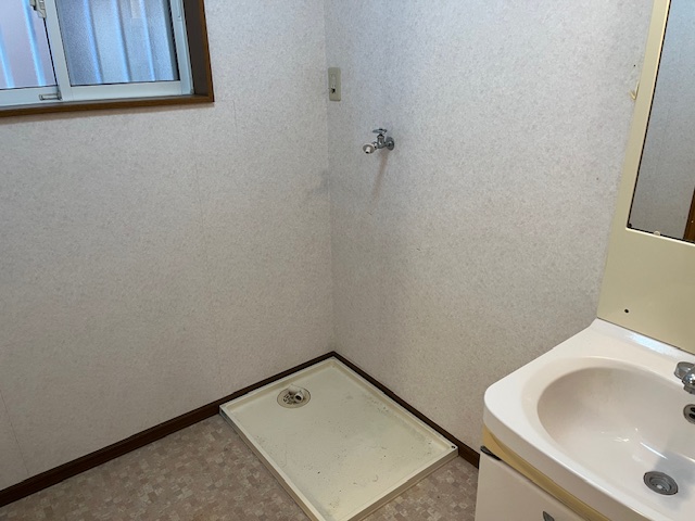 バス・シャワールーム　洗面、脱衣、洗濯機置場