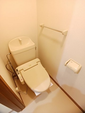 トイレ　ゆったりとした空間のトイレです