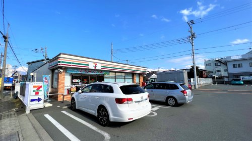 コンビニ　セブンイレブン 沼津吉田店（コンビニ）まで184m